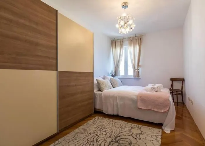 Maia's Lägenhet Split